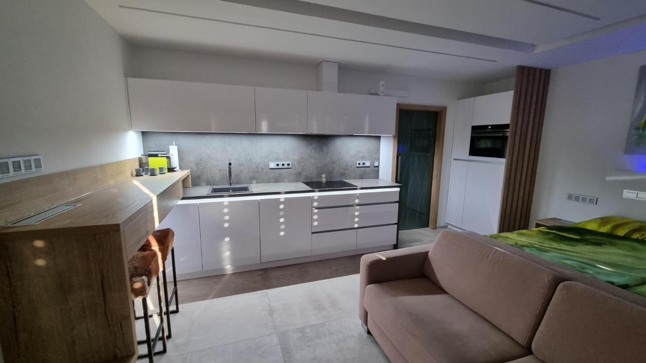 No. 29 - Riviera 511 Apartment *